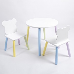 Комплект детский стол КРУГЛЫЙ и два стула МИШКА ROLTI Baby (белая столешница/белое сиденье/цветные ножки) в Александровском - alexsandrovskoe.ok-mebel.com | фото